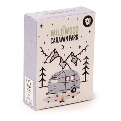 Wildwood Caravan jugando al juego de cartas de cartas