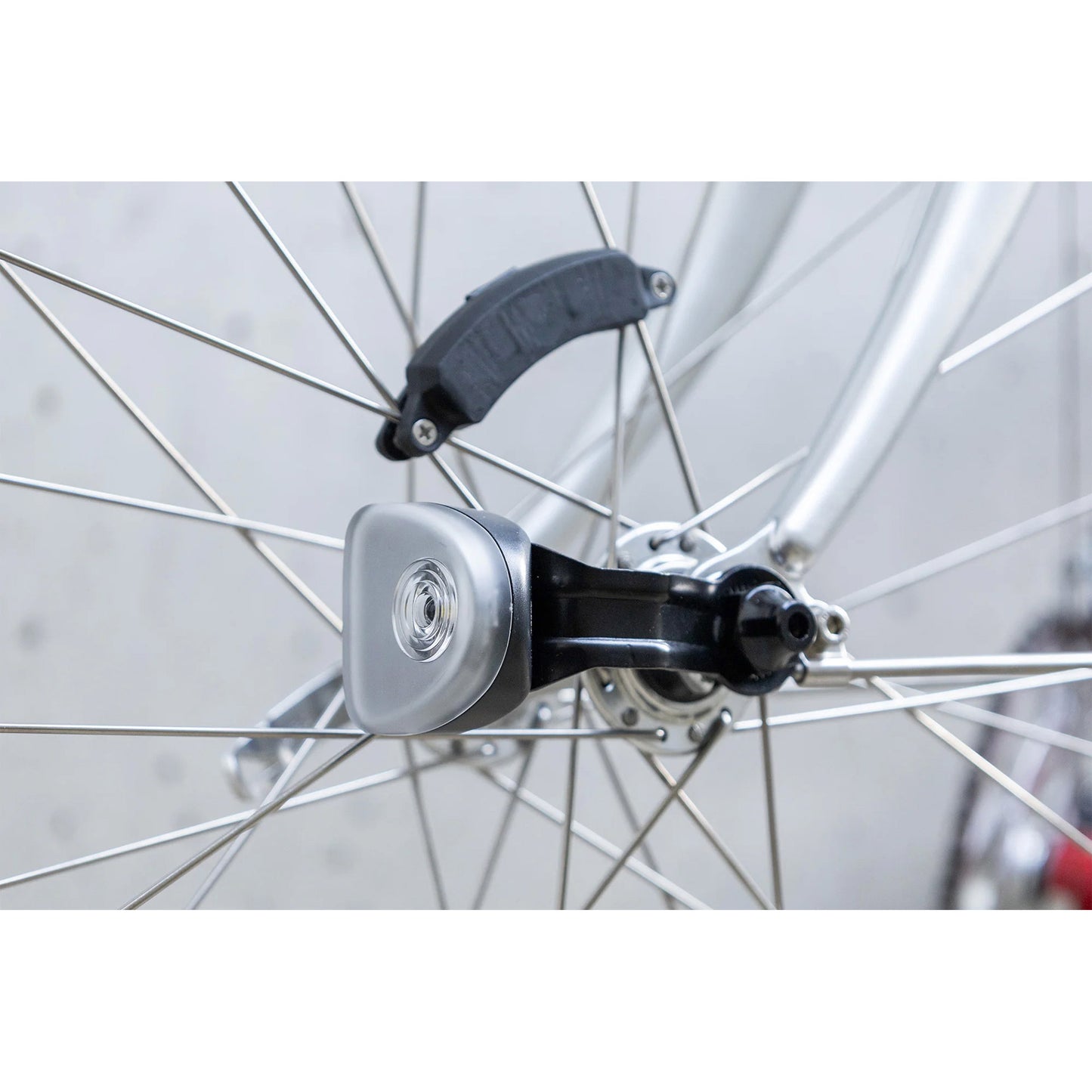 Deliight SL150C COSTA COSTA. illuminazione per biciclette anteriore e posteriore.