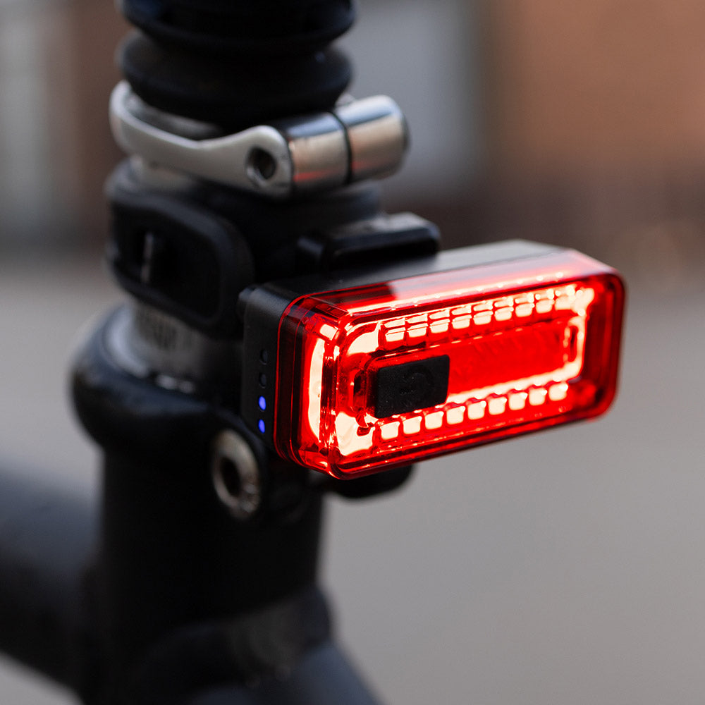 SIMSON SHEATHIGHT POCKIGHT USB-C ROOD