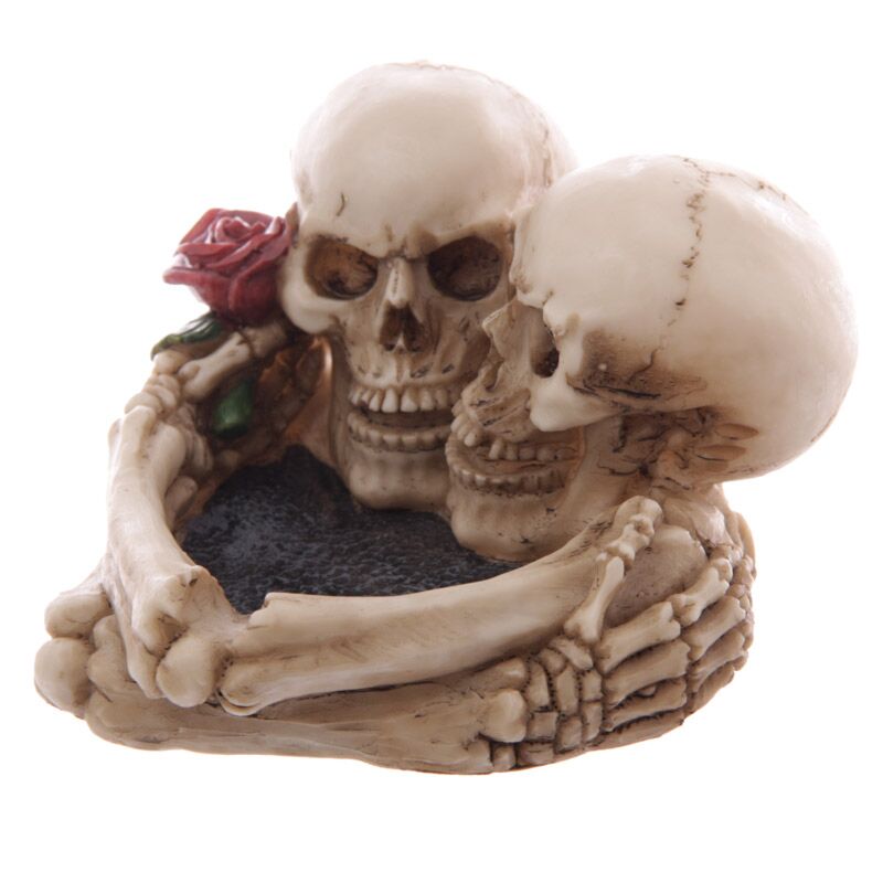 Cenna posaceni amanti del cranio