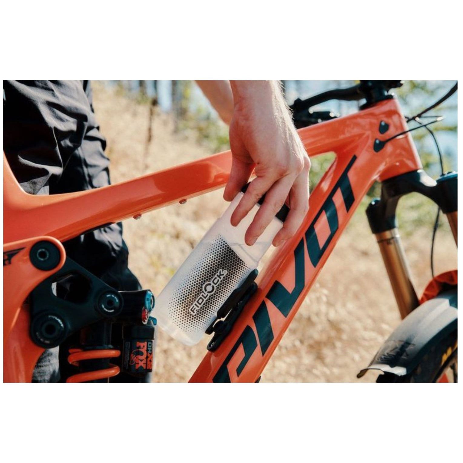 SKS Bidone Holder Fidlock Twist con Bidon 600ml