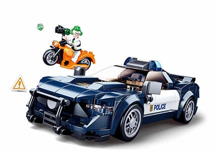 Auto veloce della polizia della città di Sluban (m38-b1063)