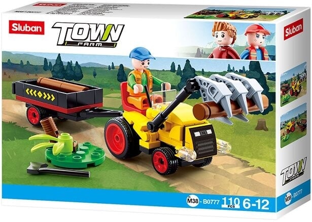 Trattore Sluban con tronchi d'albero