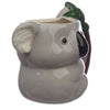 Taza de cerámica con forma de koala.