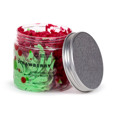 Jarra de kiwi de fresa con lavado de carrocería de jabón batido