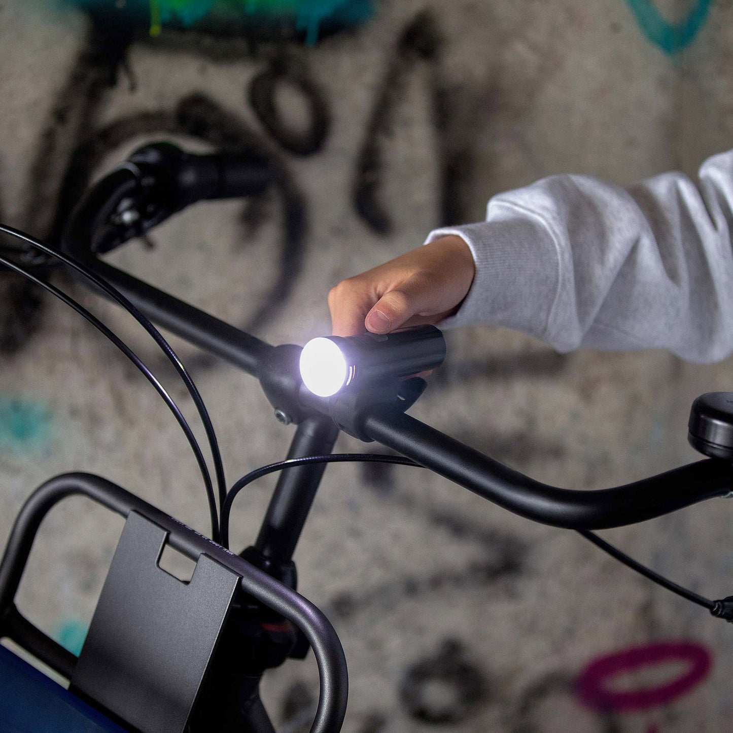 Urbanproof Voorlicht ricaricabile alta luminosità