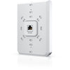 Ubiquiti Access Point U6 nella parete