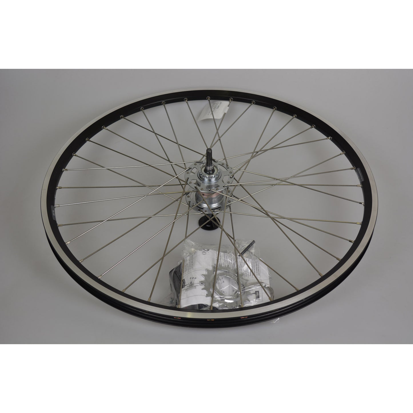 Rueda trasera 26-1.9 NEXUS 3V M RollerBrake Conexión ZW.