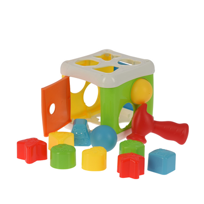 I giocattoli per bambini ordinano il cubo di battuta