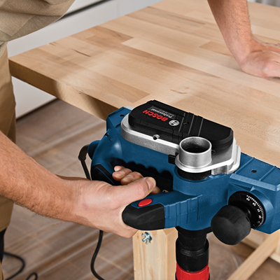 Bosch blauw bosch professional - schaafmachine gho 26-82 d (parallelgeleider, stofzak, binnenzeskantsleutel, opbergkoffer)