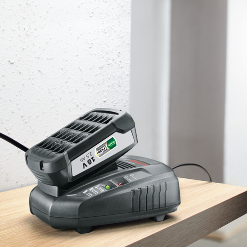 Kit avviamento batteria li-ion 18v Bosch verde 1600a031t5 (2x 2,5ah) + caricabatteria già 18v-44