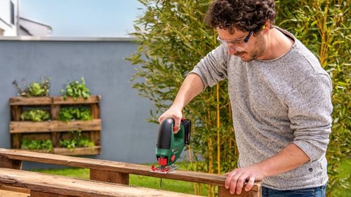 Bosch groen bosch universalsaw 18v-100 decoupeerzaag - zonder 18v accu en lader