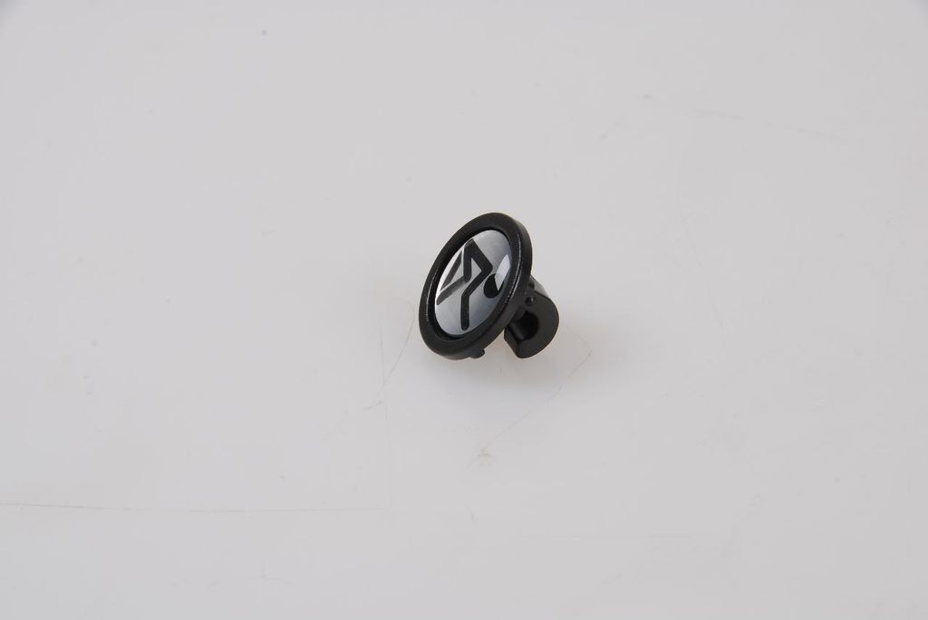 Pulsante di montaggio parafango Curana logo argento p pz.