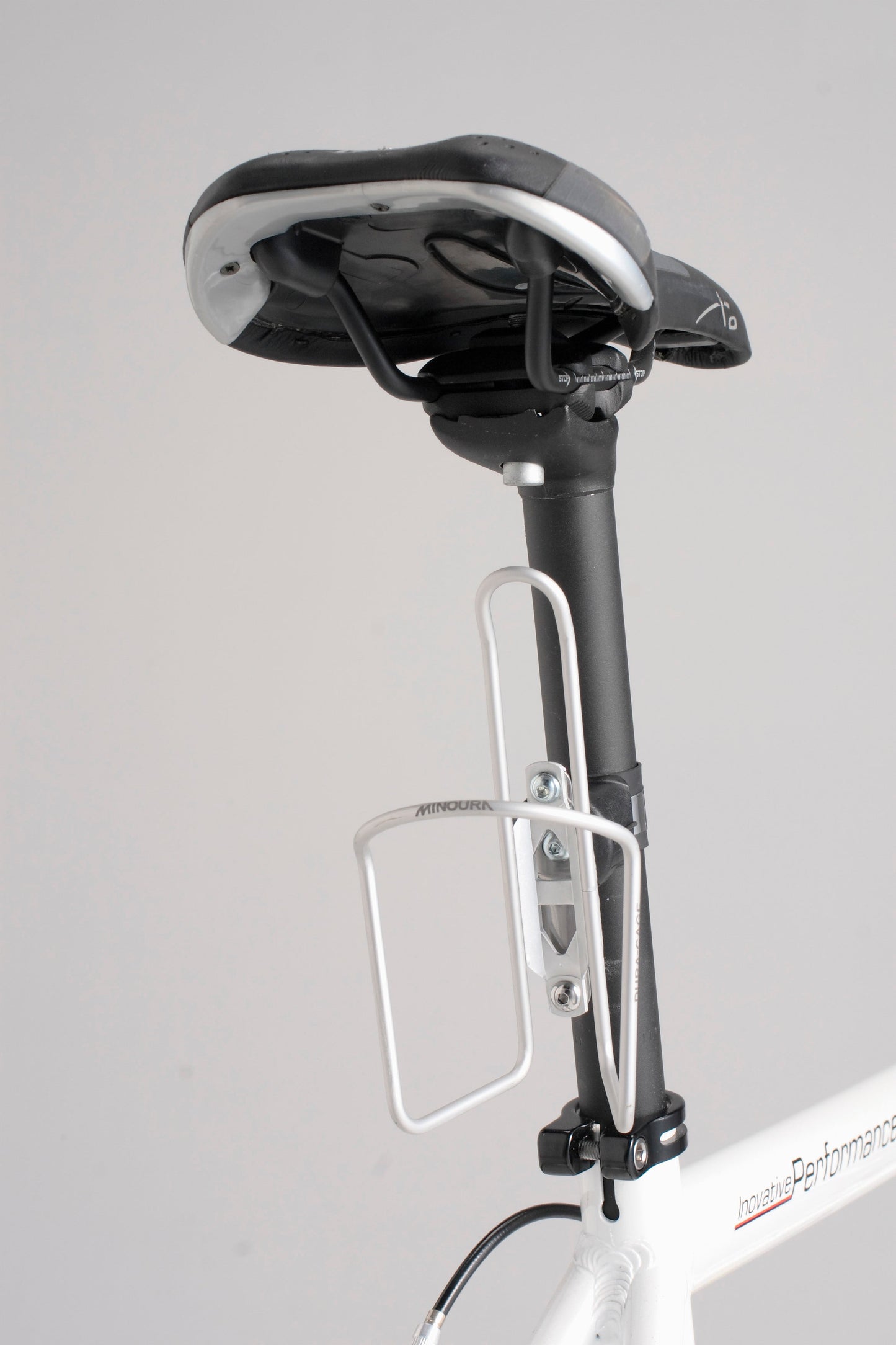 Minoura Bidone holder fixing suitable for Ø22-35mm with quick release
