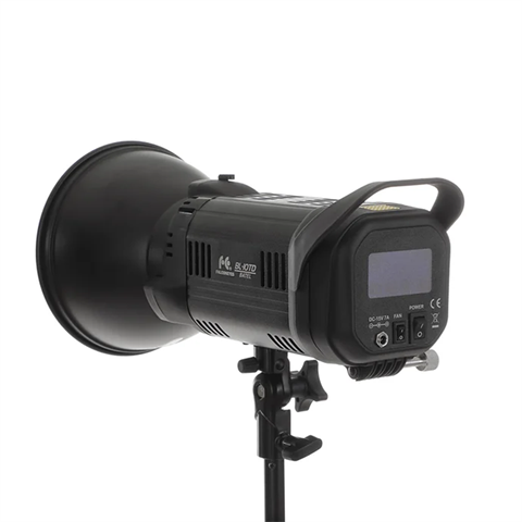 Lampada a LED a LED BL-10TD Dimmedibile BL-10td sulla demo della batteria
