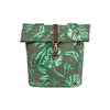 Basil Ever-Green dubbele fietstas, gerecycled PET, waterkerende vouwsluiting, vegan leather, 28-32L, thyme groen