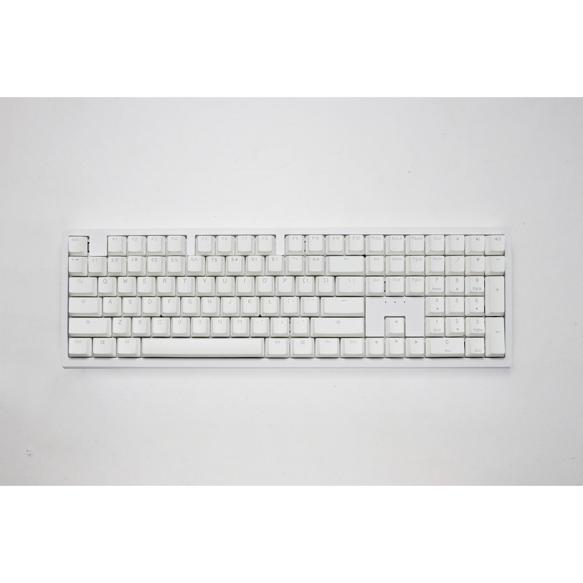 Ducky zero 6108 pure white rgb mechanisch gaming toetsenbord (wit, us lay-out (qwerty), cherry mx2a red, 100%, rgb leds, double-shot pbt, hot swap, 2.4ghz | bluetooth | usb-c)