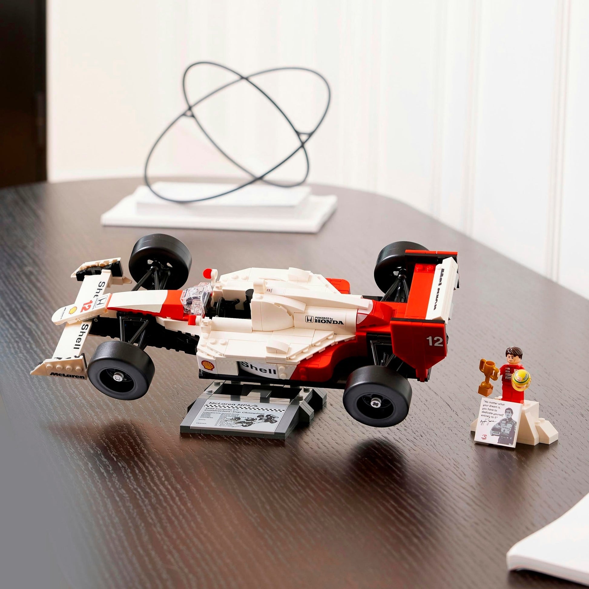 LEGO LEGO Icons 10330 McLaren MP4 4 y Ayrton Senna