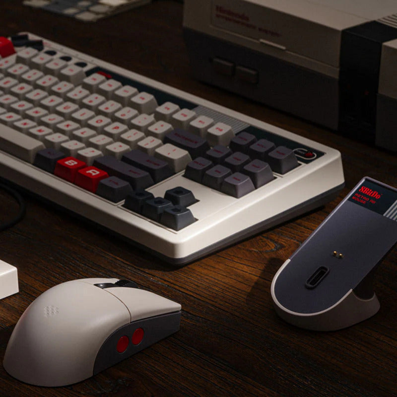 Ratón 8bitdo retro r8 - edición n (gris rojo, 50 - 26000 ppp, Bluetooth USB-C 2,4 GHz)