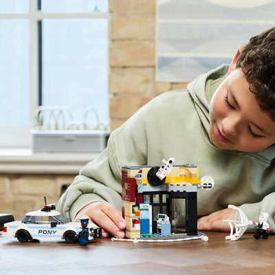 Lego Lego Super Heroes 76311 Spider-Verse: Miles Morales vs. beffa