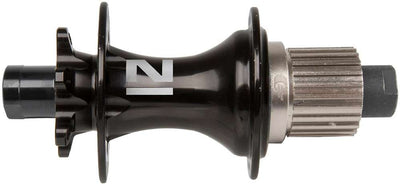 Novatec D462SB después del concentrador 12 mm 8-11 cassette 32 hoyos 148 mm negro