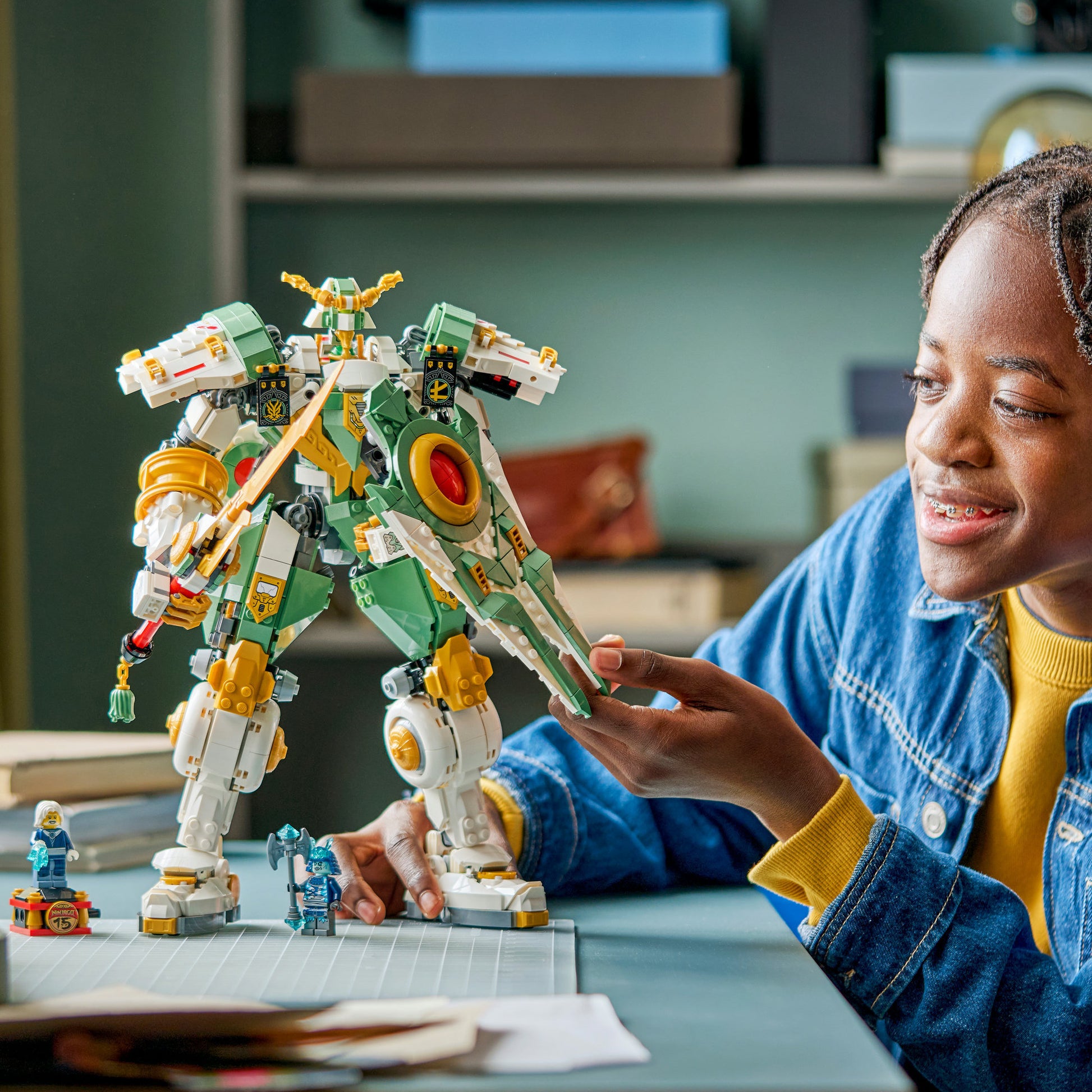Lego Ninjago 71860 15° anniversario: il mech gigante di Lloyd