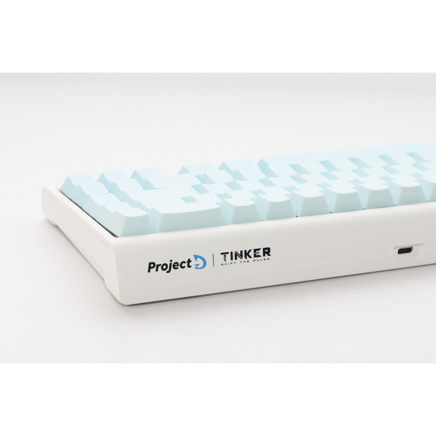 Ducky ProjectD Tinker 65 POM Edition con QMK VIA