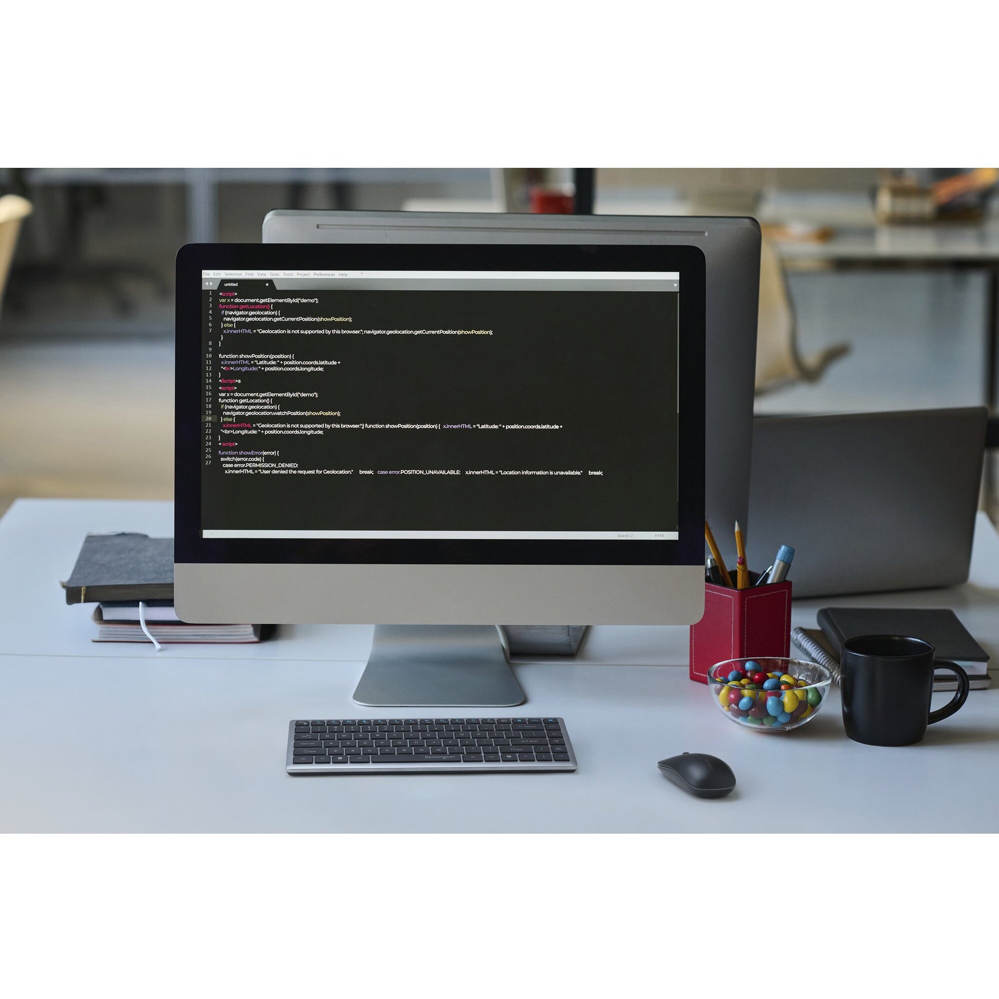 Tastiera compatta multidispositivo ricaricabile Kensington KB435 EQ (grigia, layout internazionale USA (QWERTY), interruttori a forbice, 80% (TKL), USB, 2,4 GHz, Bluetooth 5.4)