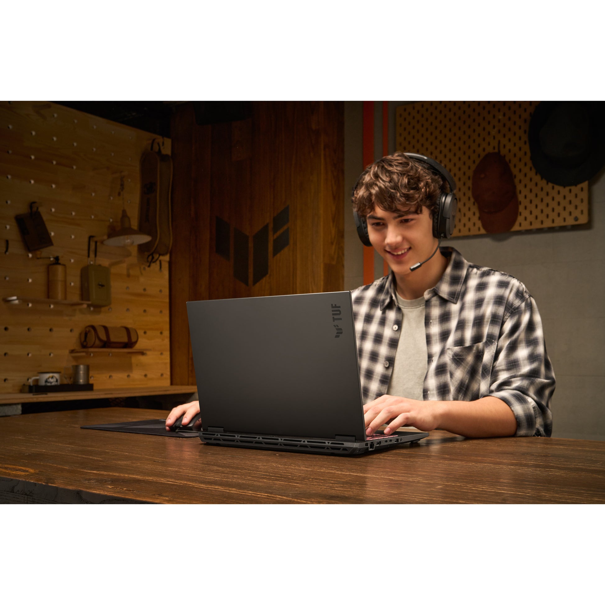 Asus tuf gaming a16 fa608um-rv253w 16 gaming laptop (grijs | ryzen 7 260 | rtx 5060 | 16 gb | 1 tb ssd)