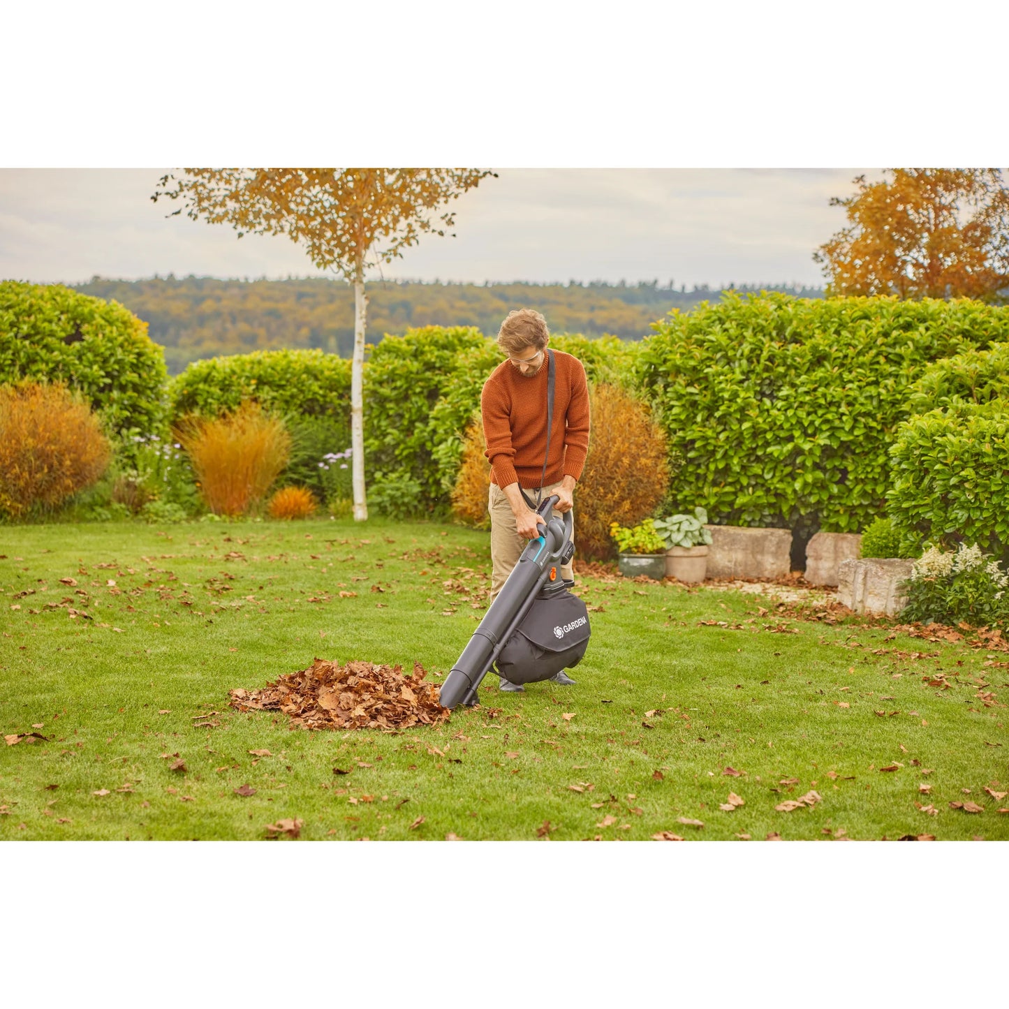 Gardena soffiatore per foglie a batteria powerjet 18v p4a set