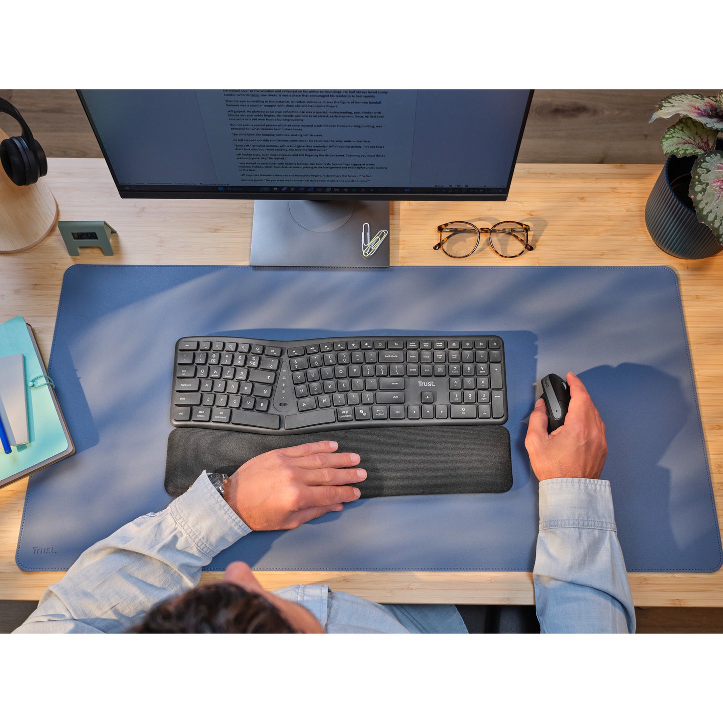 Teclado ergonómico inalámbrico Trust Keyra (negro, diseño EE. UU., Bluetooth 2.4G USB)