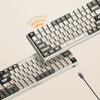 Tastiera meccanica wireless di Iqunix F97 Hitchhiker
