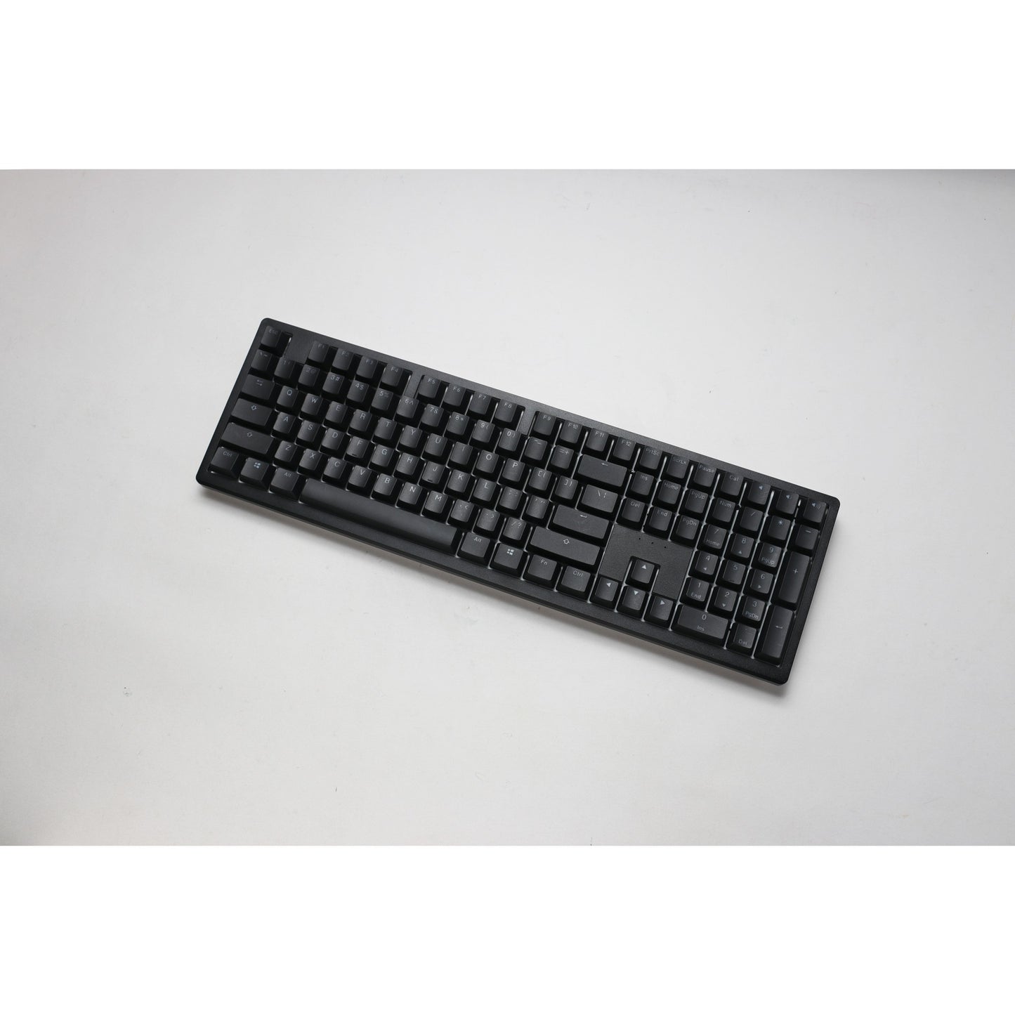 Ducky zero 6108 classic black rgb mechanisch gaming toetsenbord (zwart, us lay-out (qwerty), cherry mx2a speed silver, 100%, rgb leds, double-shot pbt, hot swap, 2.4ghz | bluetooth | usb-c)