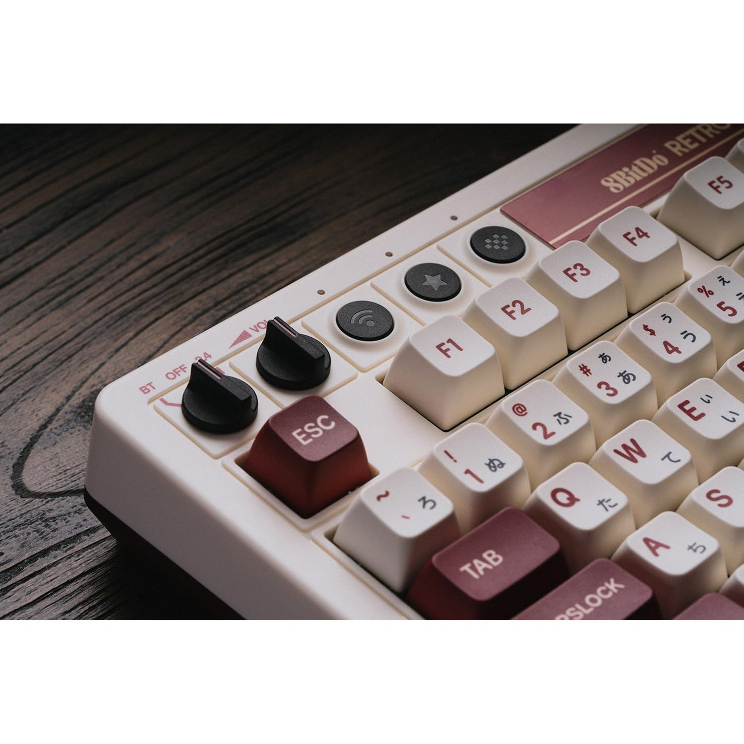8BITDO Retro Mechanical Keyboard Fami Edition