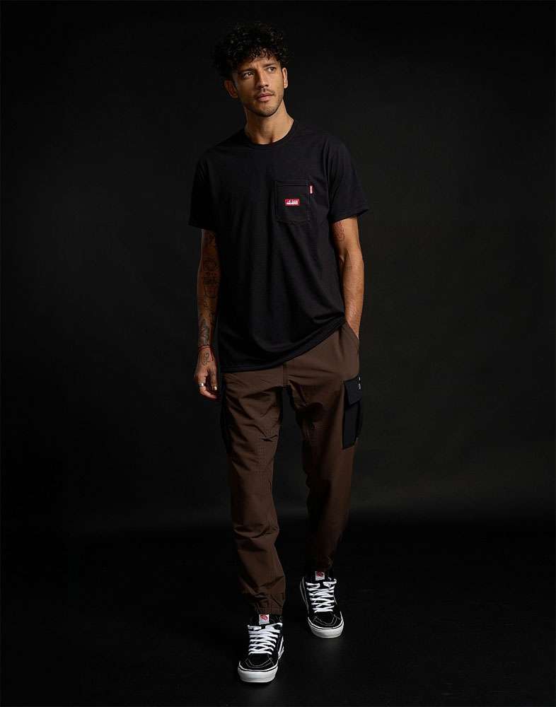 Loose riders pocket - tech tee