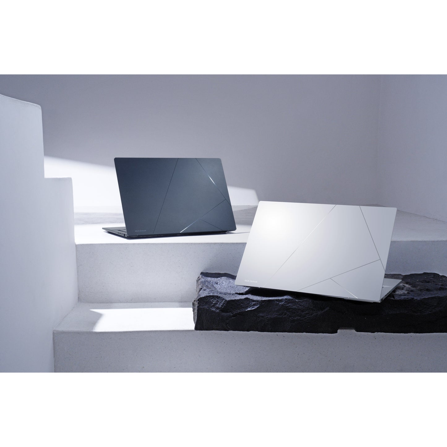 Laptop Asus ZenBook 14 OLED UX3405ca-qlnad7w 14 (blu | core ultra 9 285h | arc 140t | 32 GB | 1 TB SSD)
