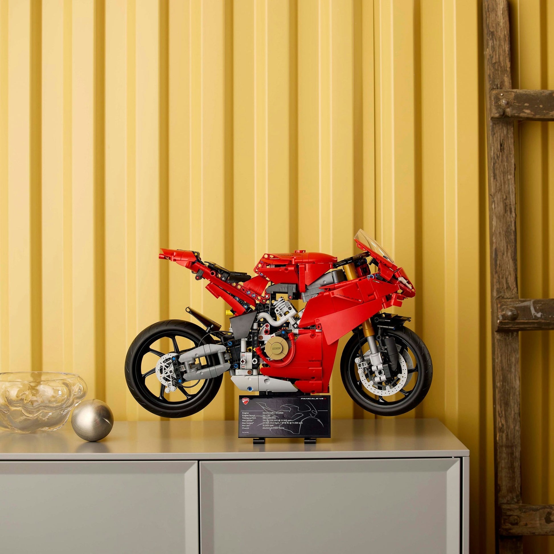 LEGO LEGO Technic 42202 Panigale V4 S Motor