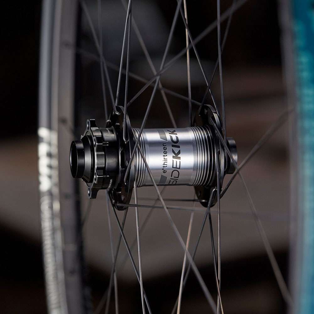 Rueda delantera E*thirteen grappler sidekick flux downhill carbon 29