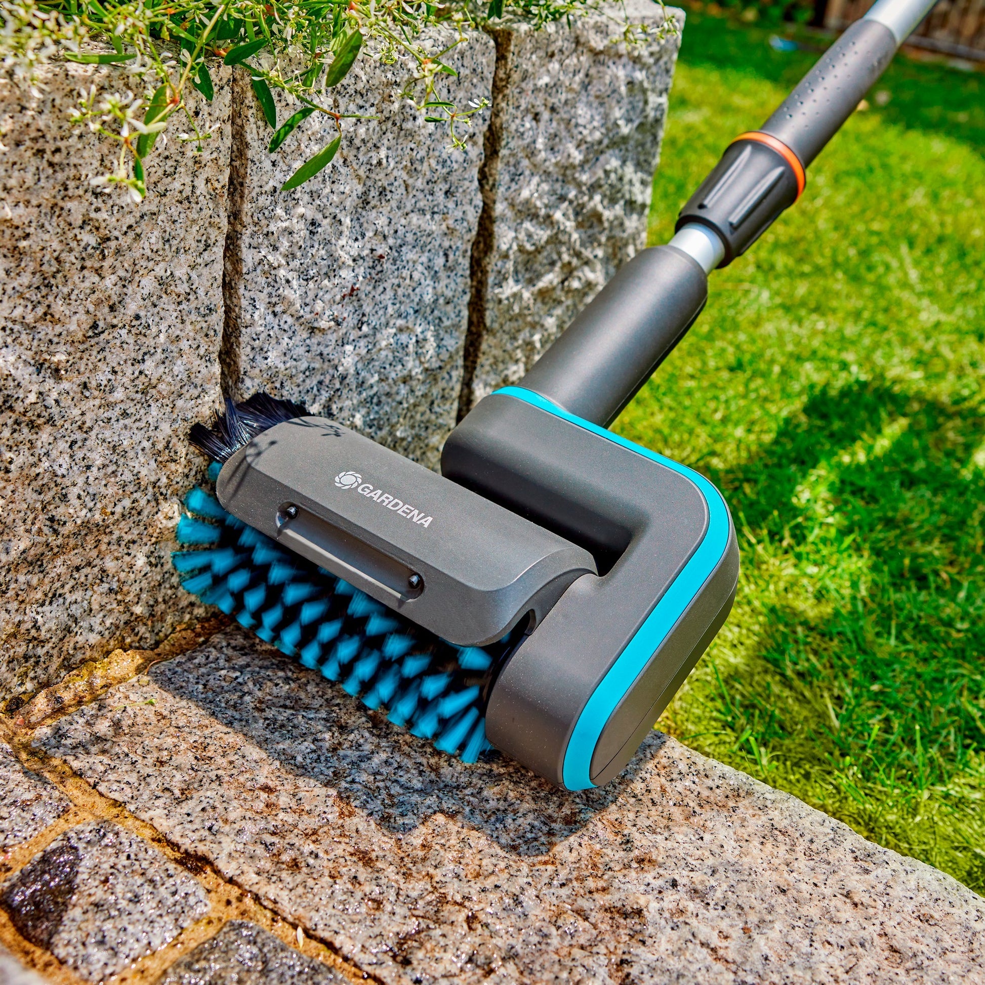 Spazzola per rotolamento medio aquabrush di gardena, per batteria-multich