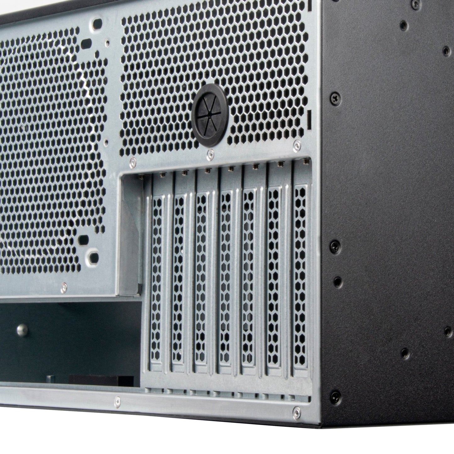 Silverstone RM51