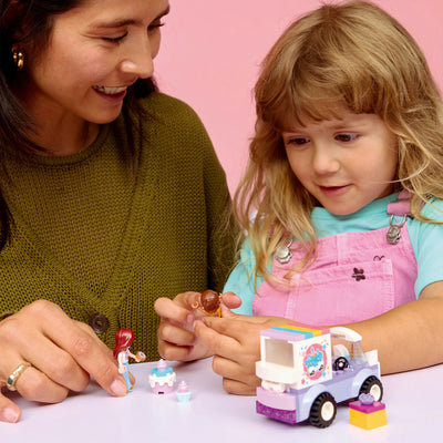 Lego Friends 42675 Auto per la consegna delle torte con unicorno | 2 pezzi