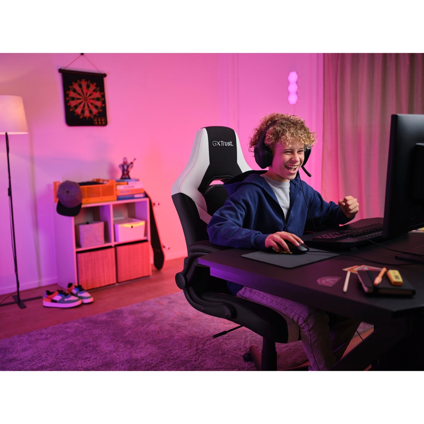 Confiar en la silla de juego GXT 703W RIYE