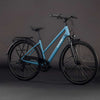 Cubo recorriendo un trapecio bluebird'n'grey