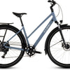 Cubo recorriendo un trapecio bluebird'n'grey