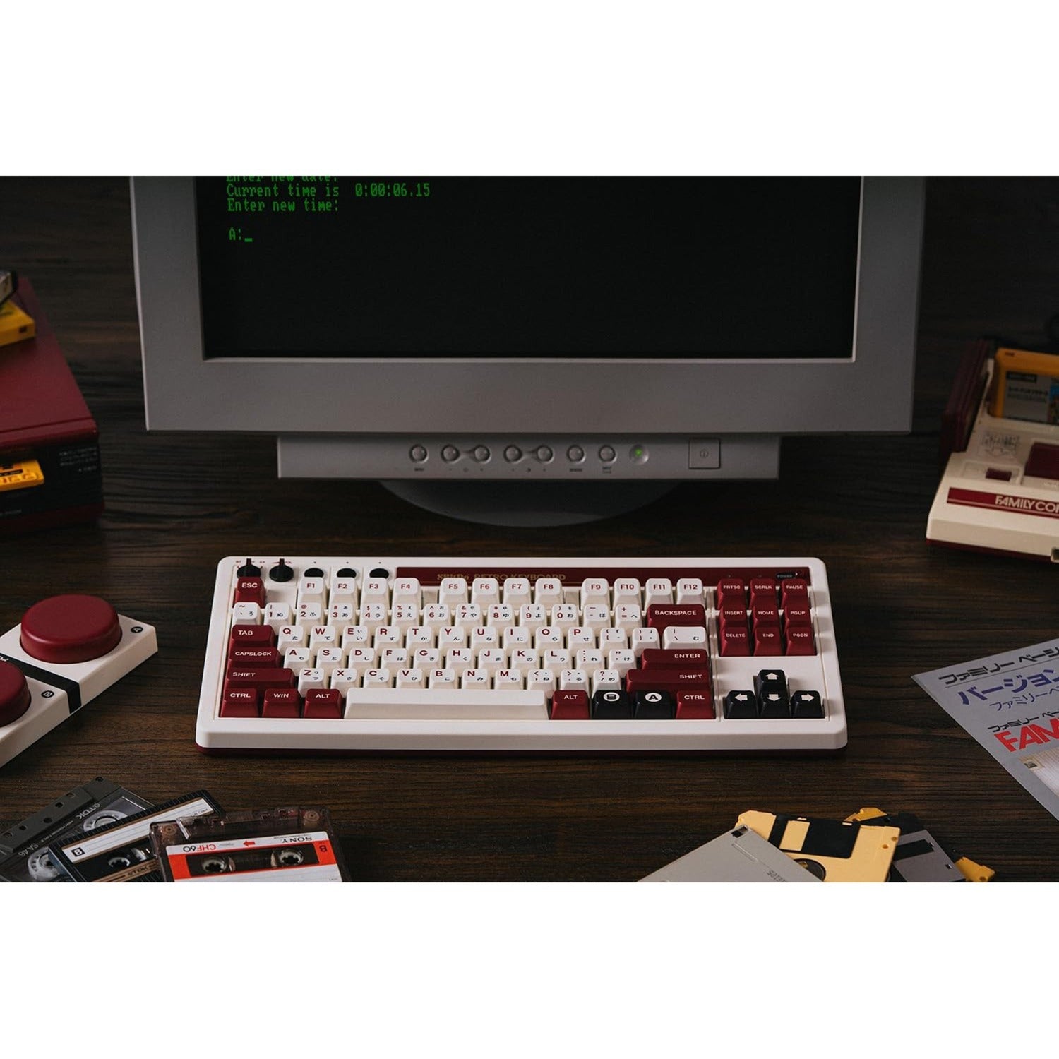 8BITDO Retro Mechanical Keyboard Fami Edition