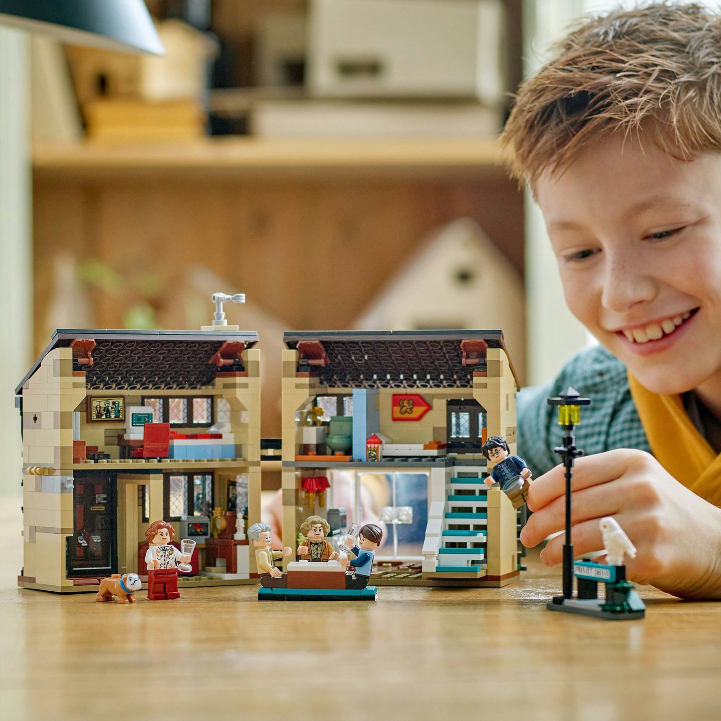 Lego Harry Potter 76451 Ligusterlaan Visit from Aunt Margot