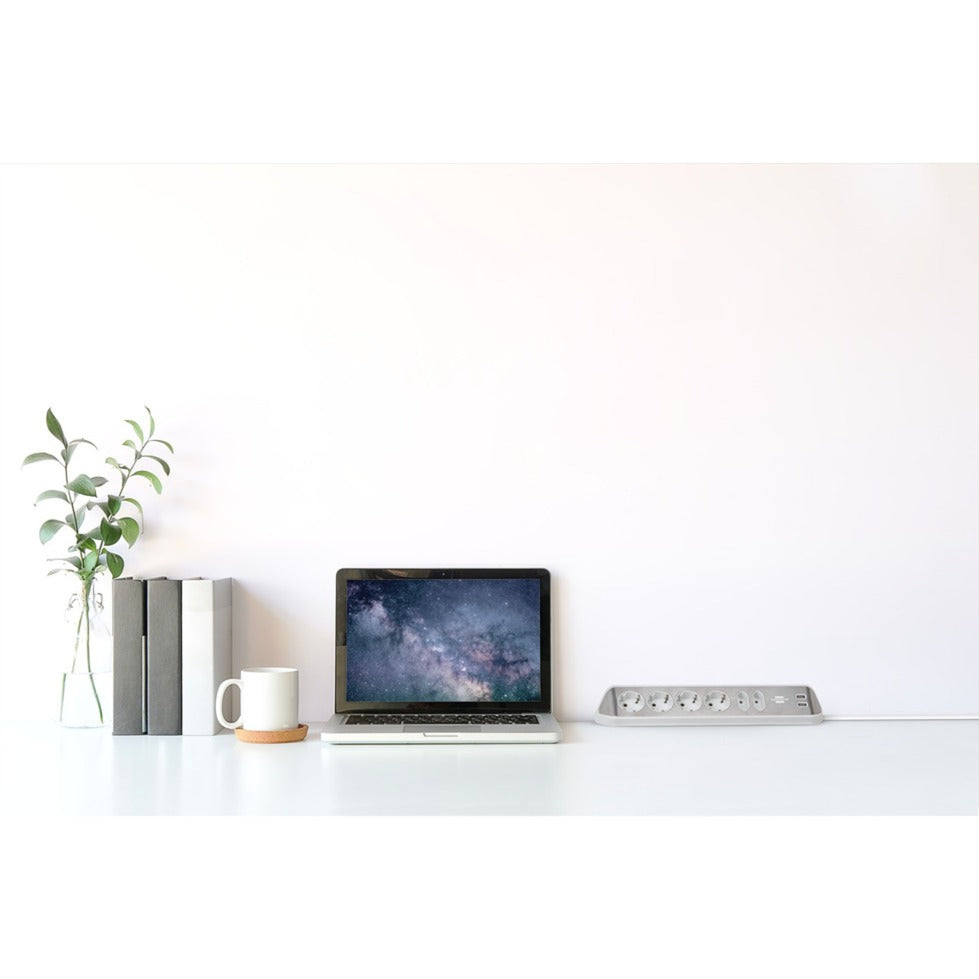 Brennenstuhl Estilo Corner Stop Contact 4 Time con USB Cargo FUNC