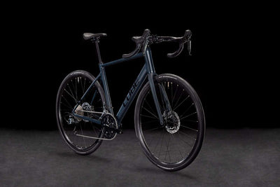 Cube logra la carrera night'n'black