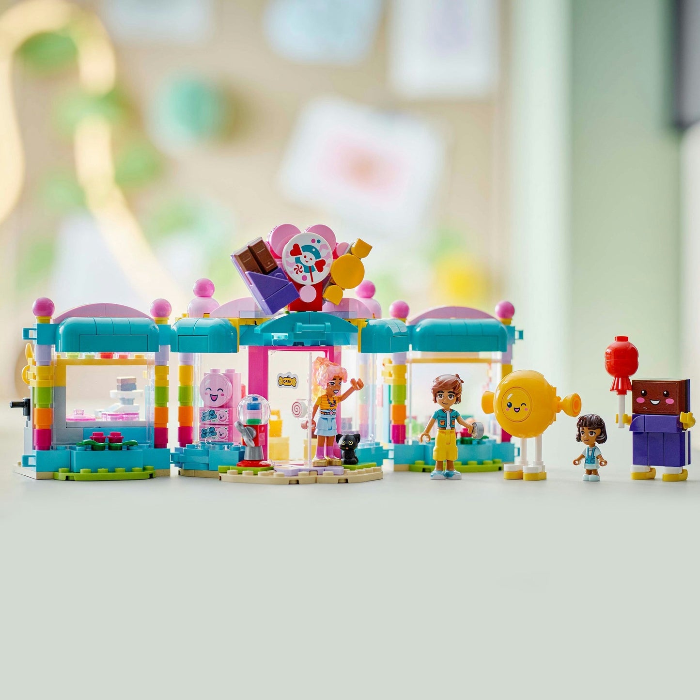 LEGO LEGO Friends 42649 Heartlake City snoepwinkel