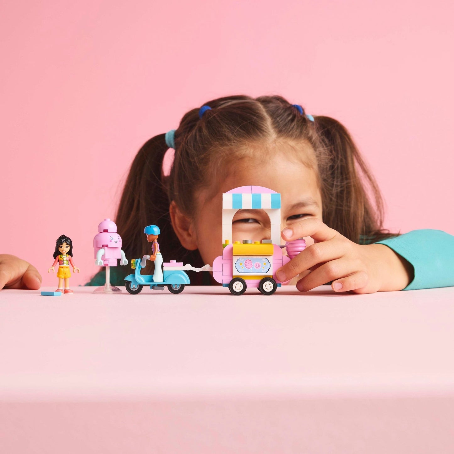 LEGO LEGO Friends 42643 Cotton Candy and Scooter